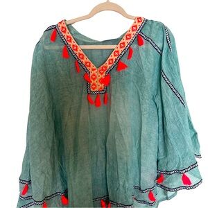 Shiraleah pull over / coverup